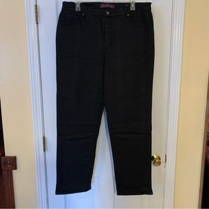 Black straight leg jeans by Glioria Vanderbilt.